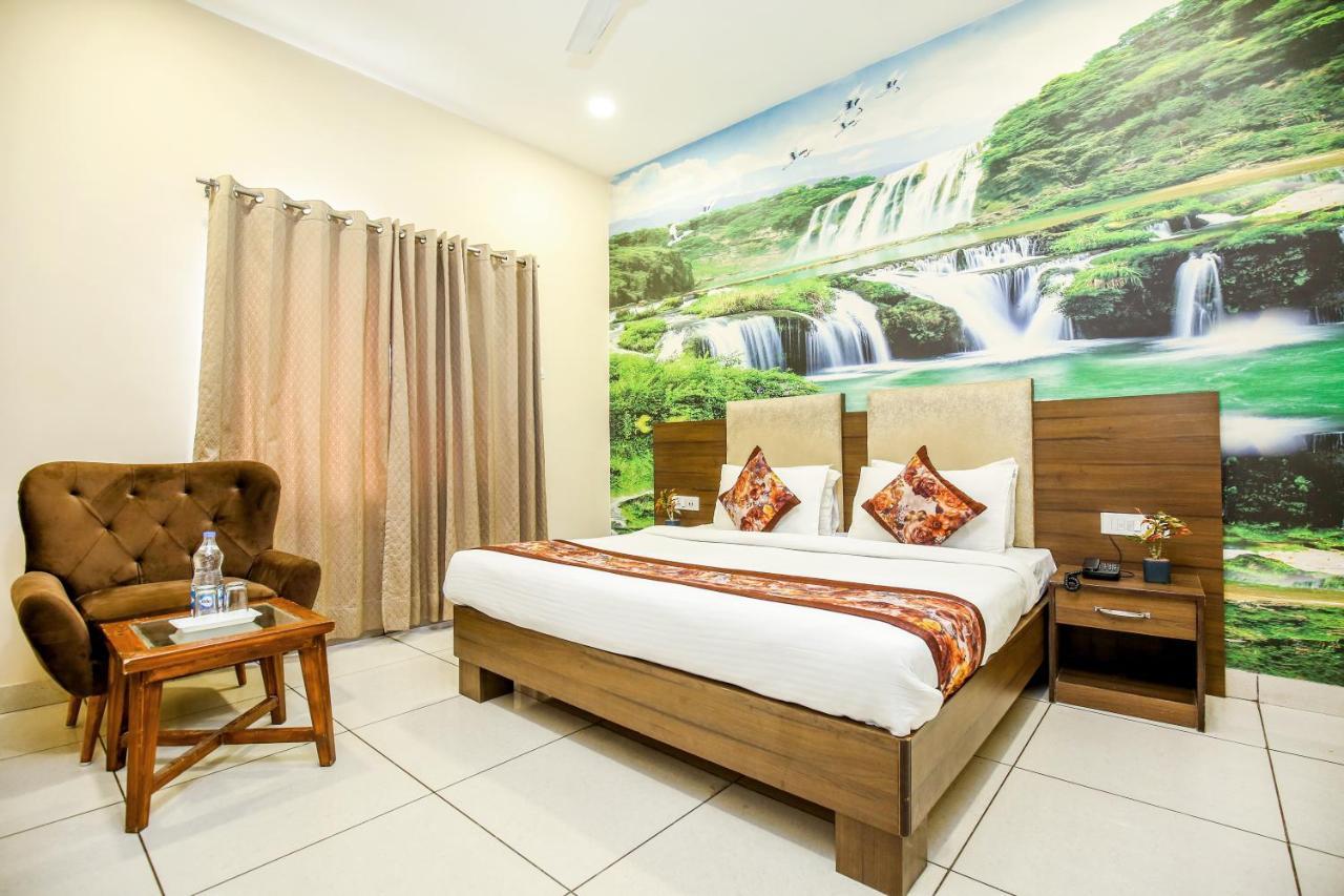Hotel Karan Residency - 5 Min Walk From Golden Temple Amritsar Exterior foto
