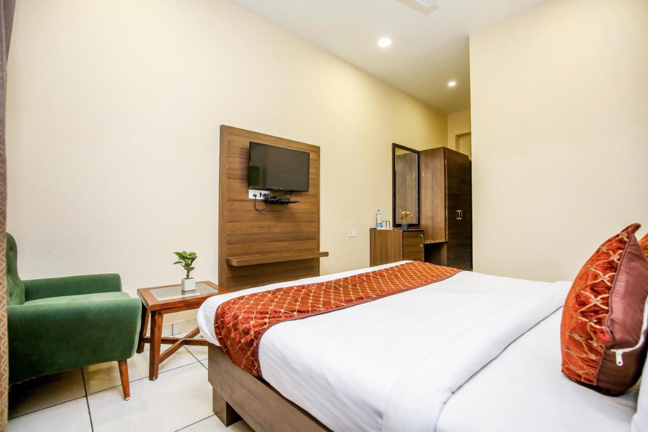 Hotel Karan Residency - 5 Min Walk From Golden Temple Amritsar Exterior foto