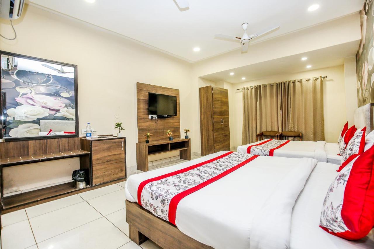 Hotel Karan Residency - 5 Min Walk From Golden Temple Amritsar Exterior foto