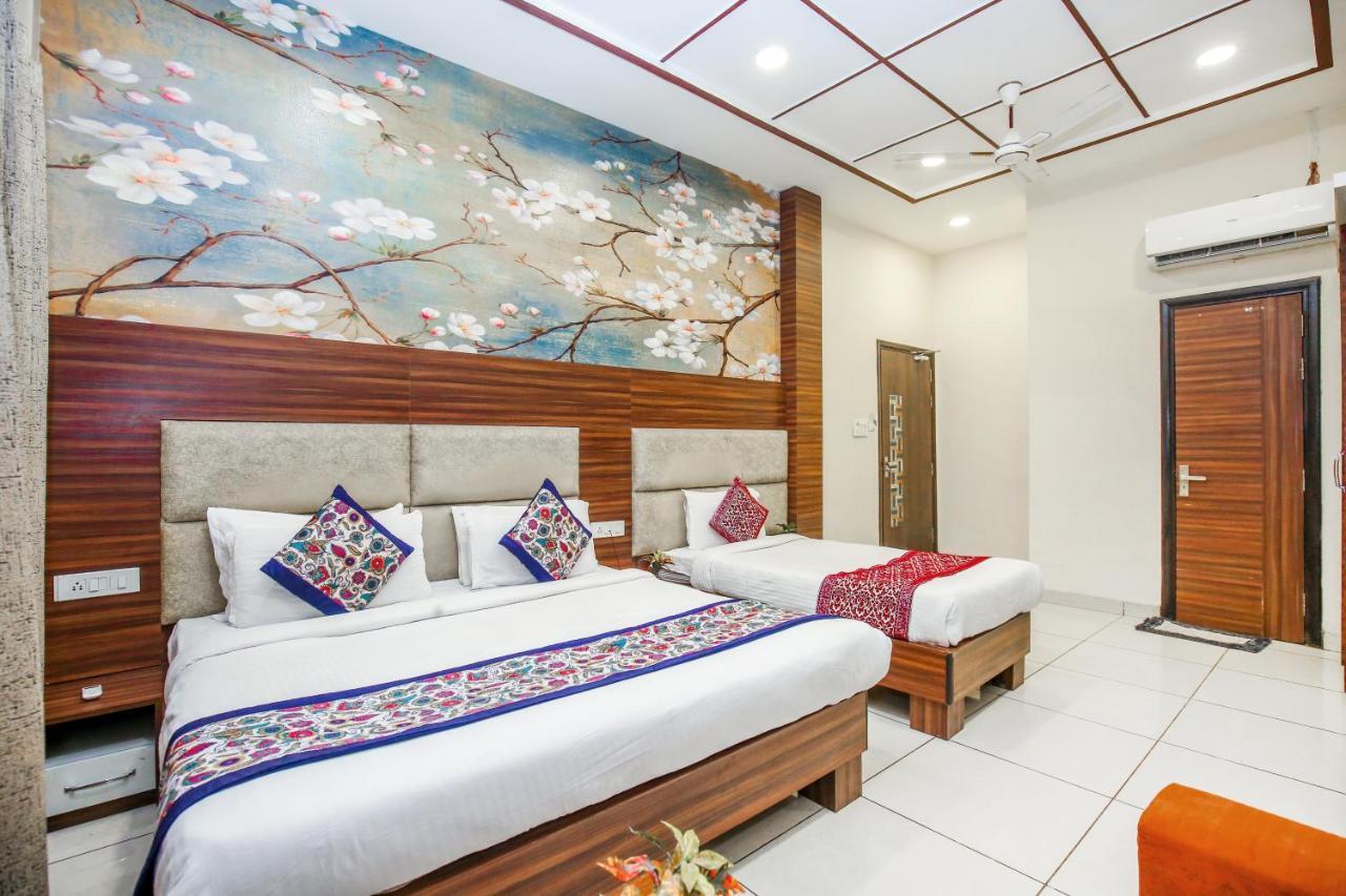 Hotel Karan Residency - 5 Min Walk From Golden Temple Amritsar Exterior foto