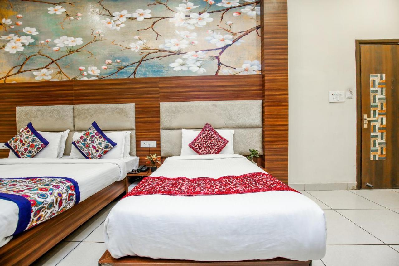 Hotel Karan Residency - 5 Min Walk From Golden Temple Amritsar Exterior foto