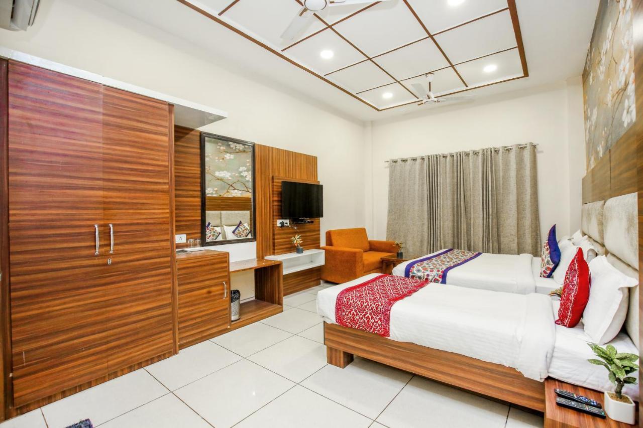 Hotel Karan Residency - 5 Min Walk From Golden Temple Amritsar Exterior foto